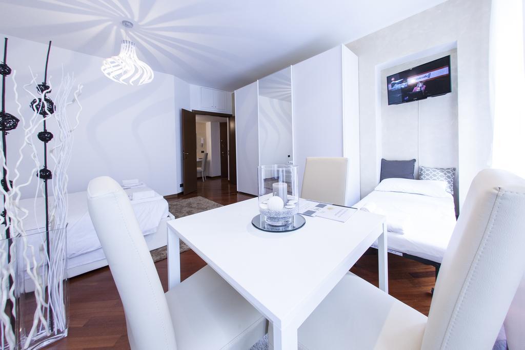 Hemeras Boutique Homes - Design Apartments In Milan Center Exterior photo