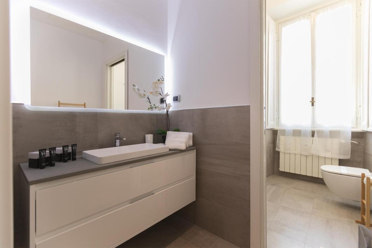 Hemeras Boutique Homes - Design Apartments In Milan Center Exterior photo